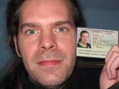 Beispiel für die Altersverifikation per Webcam